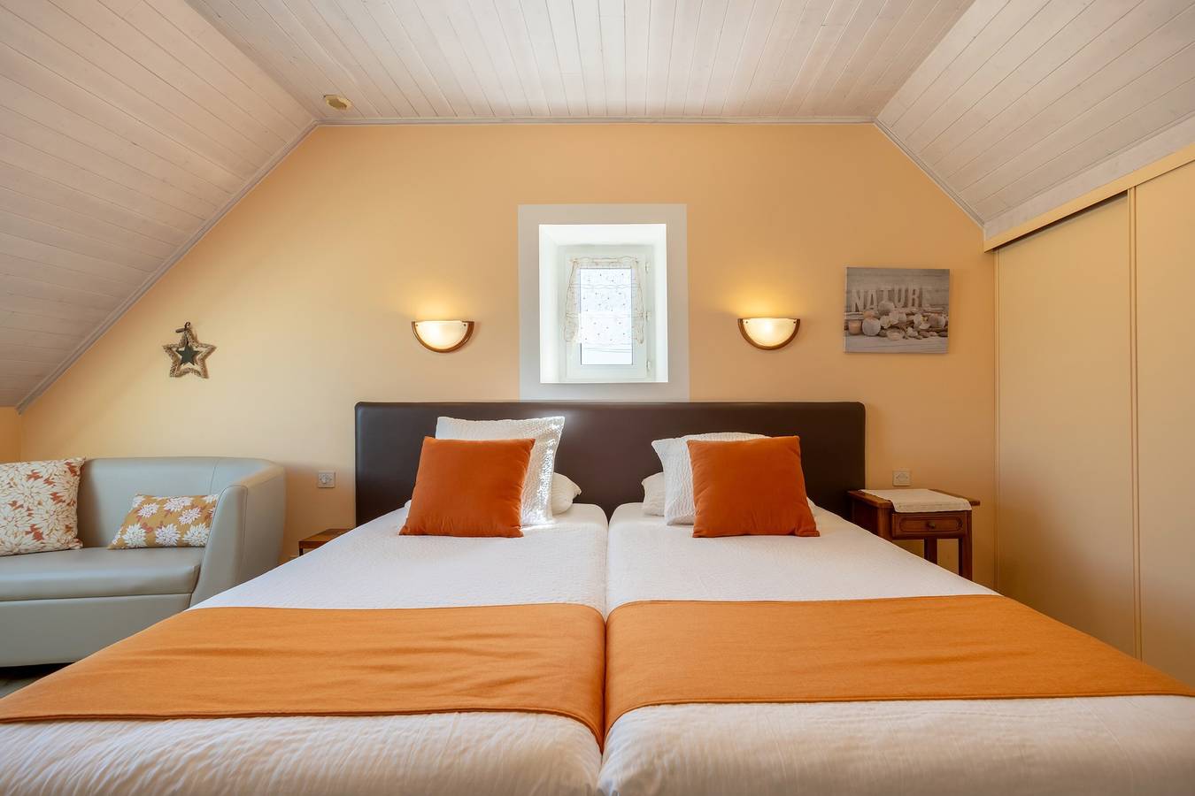 Chambre d'hôtes 2 De Kerantum avec terrasse partagée, jardin partagé et Wi-Fi in Mahalon, Région de Quimper