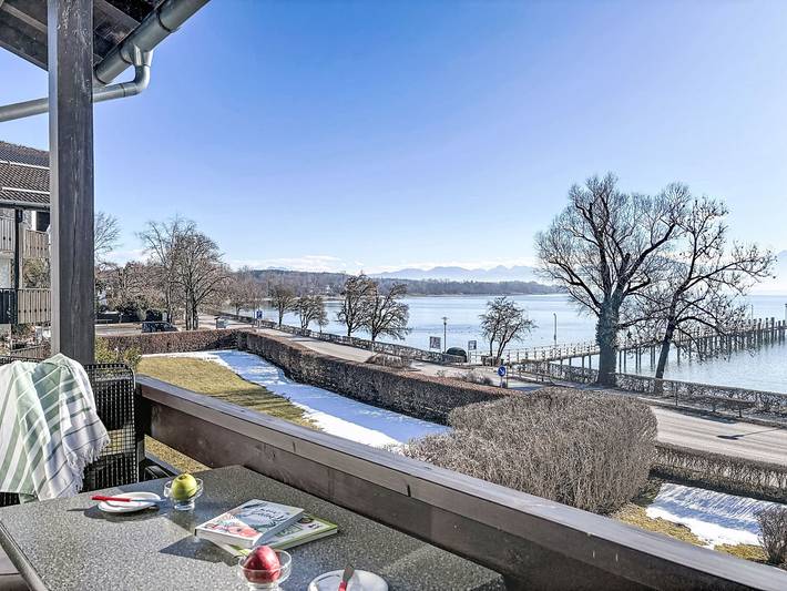 Ferienwohnung für 2 Personen, mit Seeblick und Balkon - 1