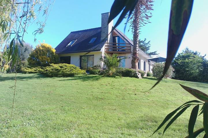 Villa für 6 Personen, mit Terrasse und Garten - 1