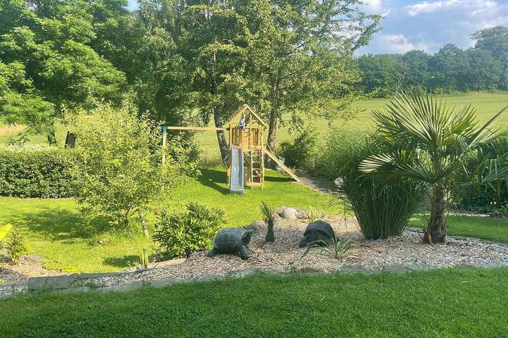 Ferienwohnung für 4 Personen, mit Terrasse und Garten in Sprockhövel