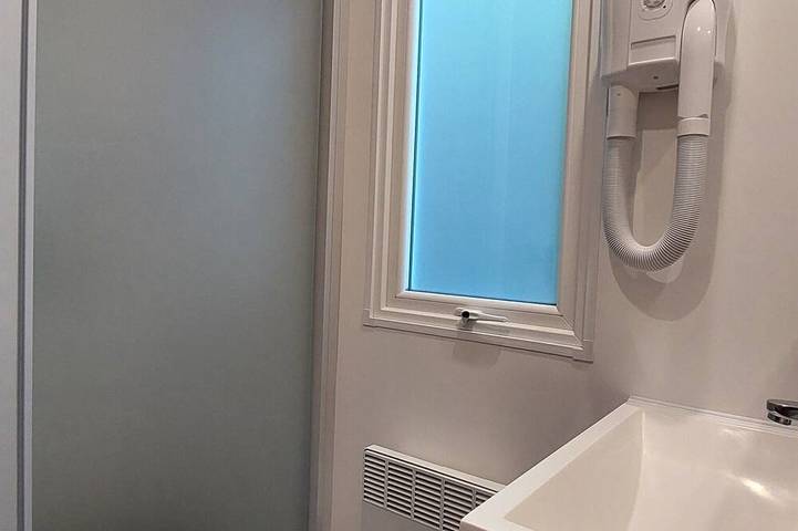 Mobil home pour 2 personnes à Saint-Laurent-en-Beaumont - 4