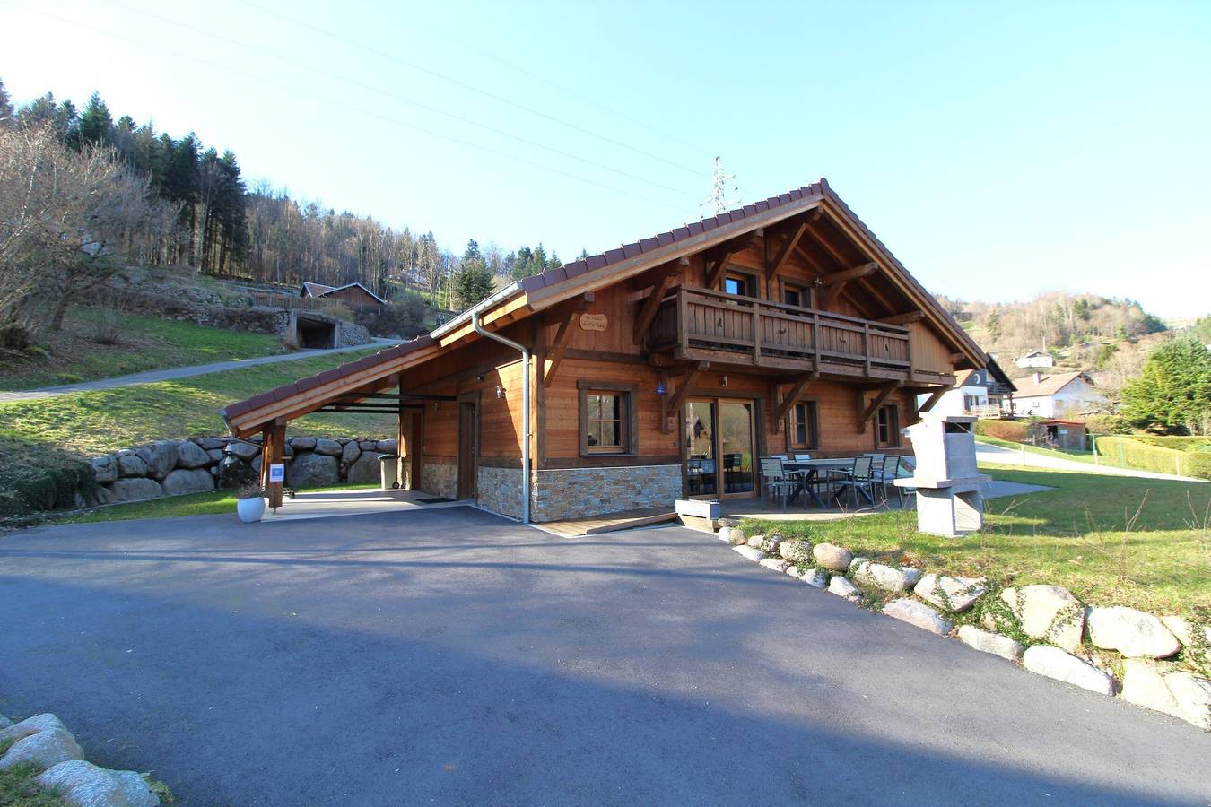 Chalet du Pré Temy avec sauna et jeux extérieur in Cornimont, Parc naturel régional des Ballons des Vosges