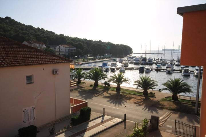 Studio für 2 Personen, mit Terrasse