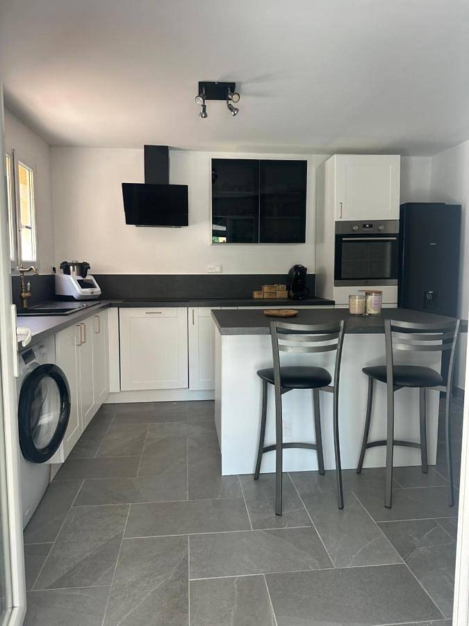 Gîte pour 4 personnes, avec piscine à Tourbes - 3