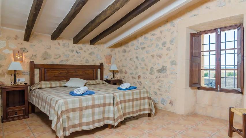 Finca für 9 Personen, mit Pool und Garten in Vilafranca de Bonany - 4