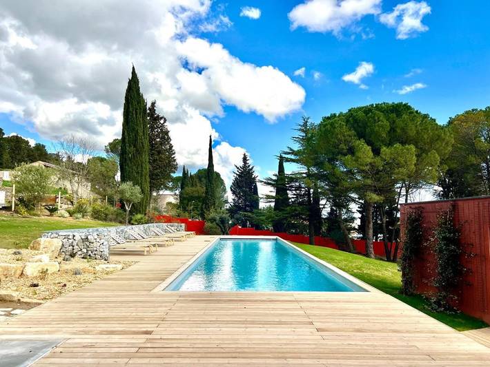 Chambre d’hôte pour 2 personnes, avec Terrasse et Jardin ainsi que Piscine et Vue