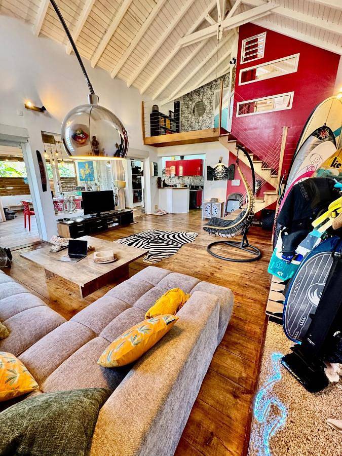 Villa pour 12 personnes, avec terrasse et jacuzzi à Sainte-Anne