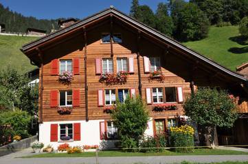 Gîte pour 2 personnes, avec terrasse ainsi que vue et jardin à Adelboden