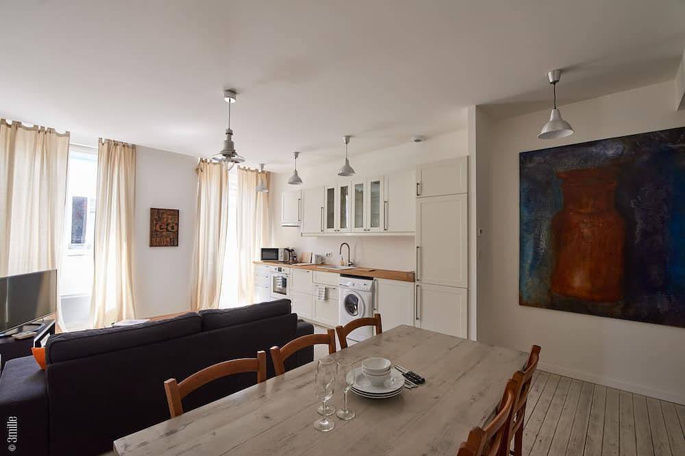 Apartamento entero, Apartamento de dos dormitorios en Pauillac en segunda planta. in Blaye, Región de Blaye