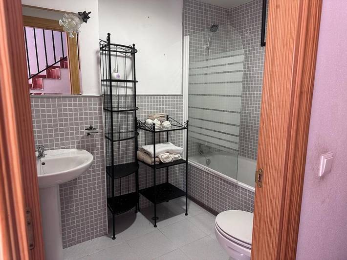 Casa rural para 12 personas, con vistas además de jardín y piscina en El Espinar - 3