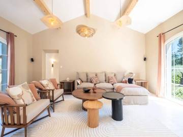 Location De Vacances pour 13 Personnes dans Roquefort-les-Pins, Région de Cannes, Photo 4