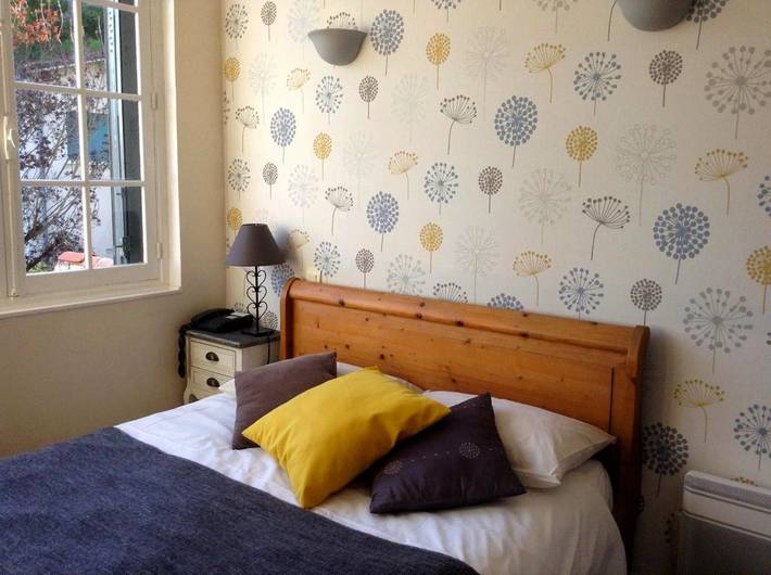 Hôtel pour 2 personnes, animaux acceptés à Aubeterre-sur-Dronne - 4