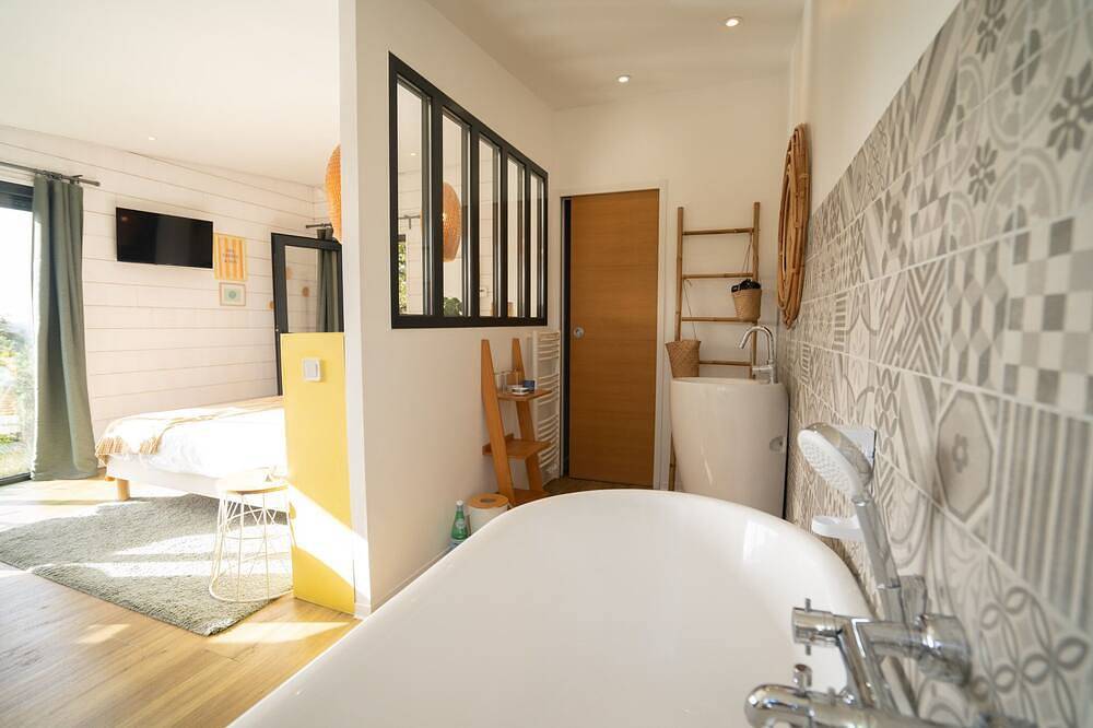 Lodge Castille : vue, design, confort premium in Pont-Aven, Région de Quimper