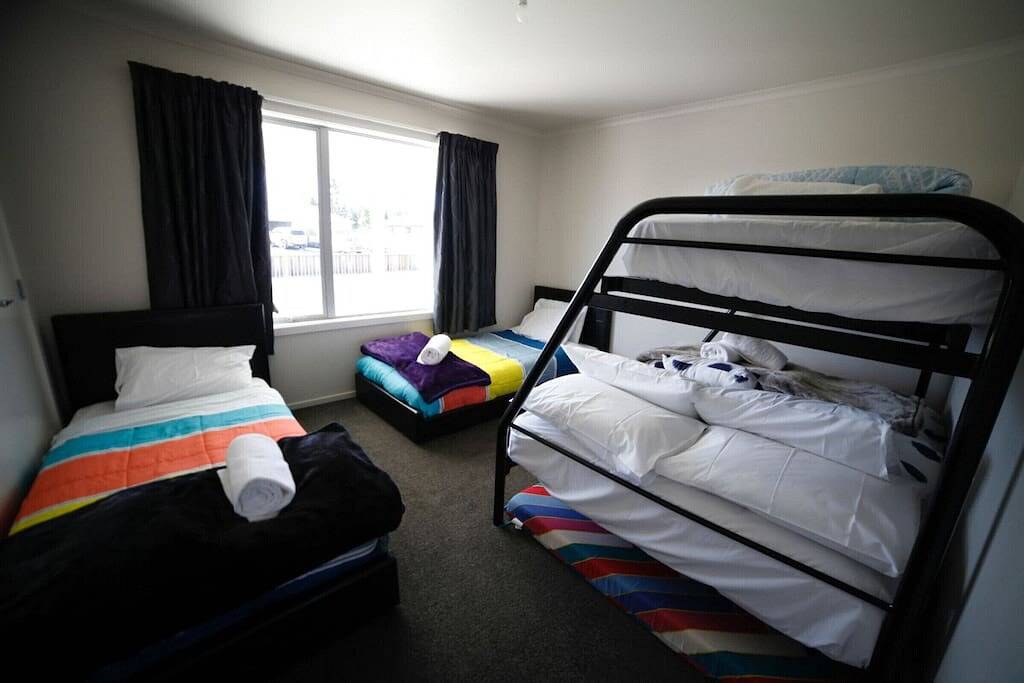 Relaxing Retreat on Rhoboro, Twizel Free Wifi in Twizel, Mackenzie District