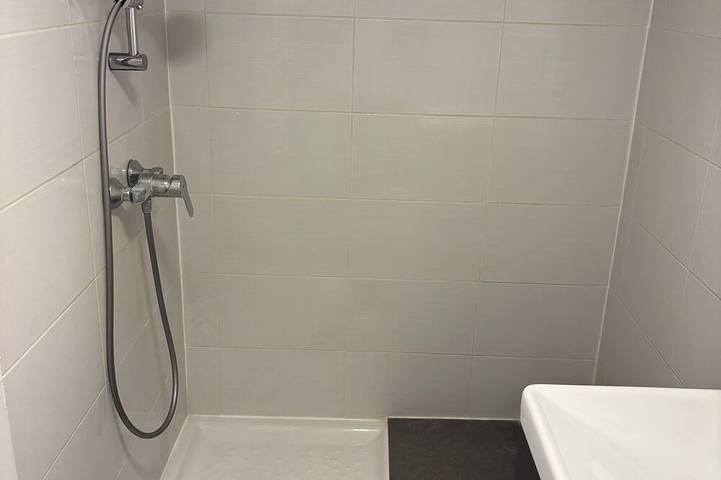 Ganze Wohnung, Spacious F2 15mn from Paris in Noisy-le-Sec, Seine-Saint-Denis