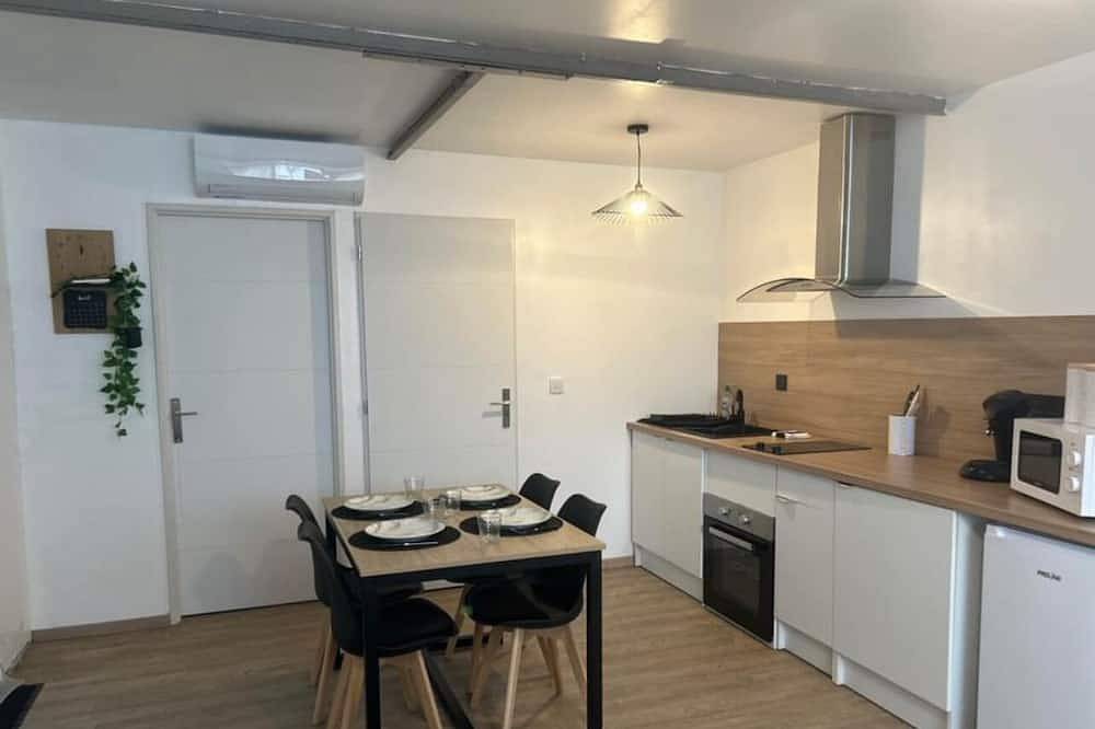 Apartamento entero, Apartment near downtown exhibition center in Castres, Región de Castres