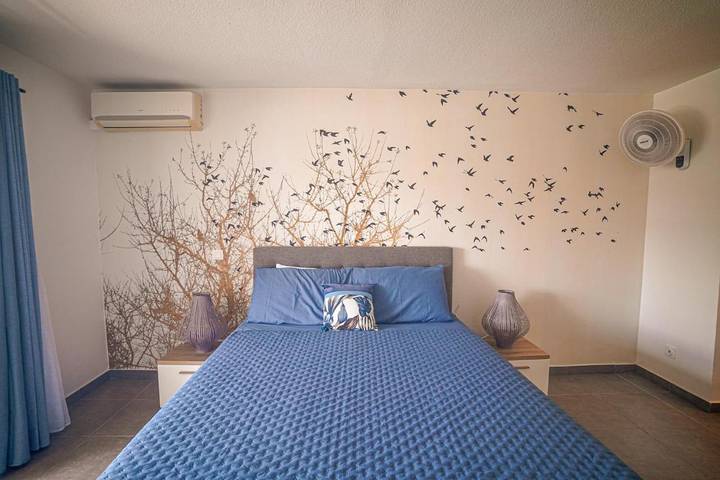 Gîte pour 2 personnes, avec piscine et terrasse, animaux acceptés dans Nettlé Bay - 4