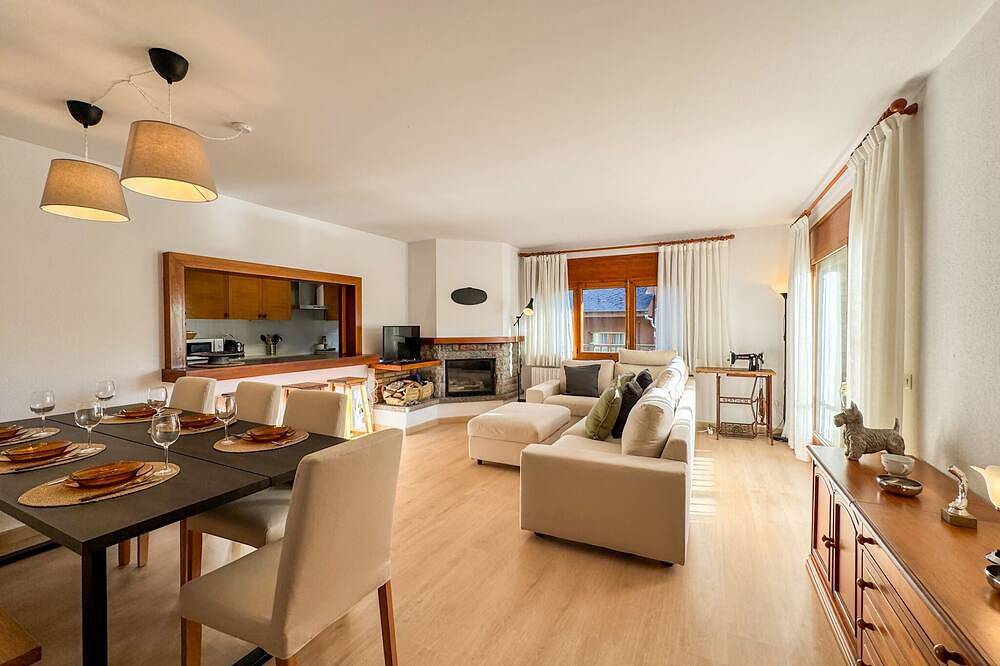 Entire apartment, Cal Batllia 2 in Puigcerdà, Catalan Pyrenees