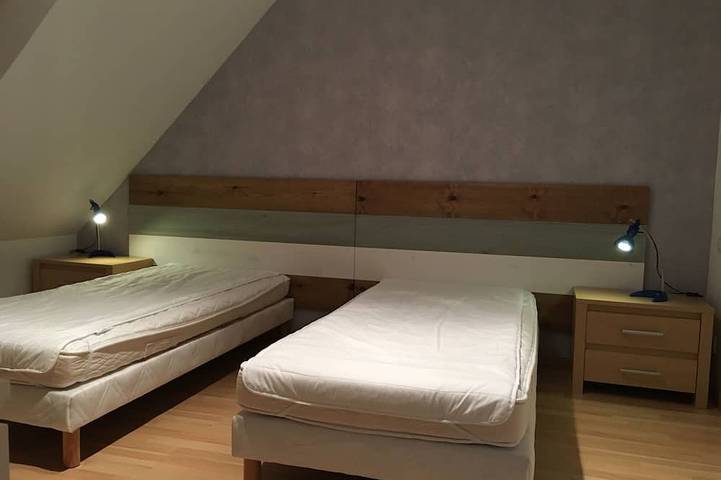 Location de vacances pour 8 personnes, avec terrasse et jardin à Saint-Jean-de-la-Rivière - 4