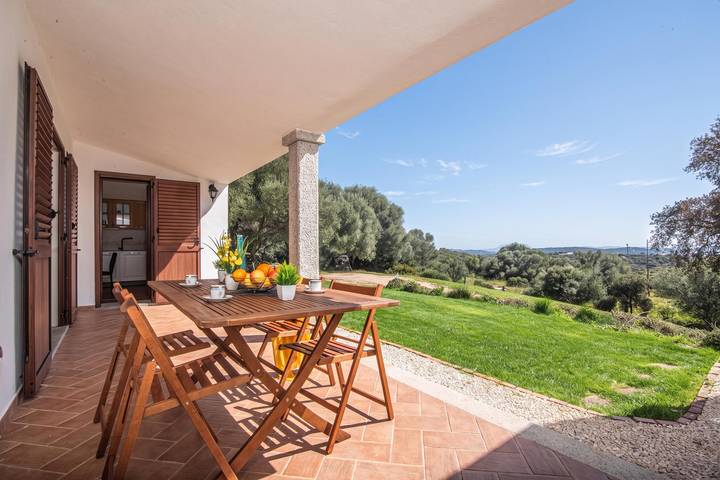 Ferienwohnung für 5 Personen, mit Terrasse und Kinderpool in Telti