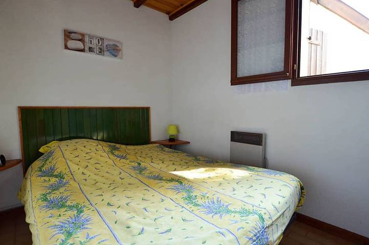 Location de vacances pour 6 personnes, avec piscine ainsi que jardin et terrasse dans Office De Tourisme Des Mathes La Palmyre - 2