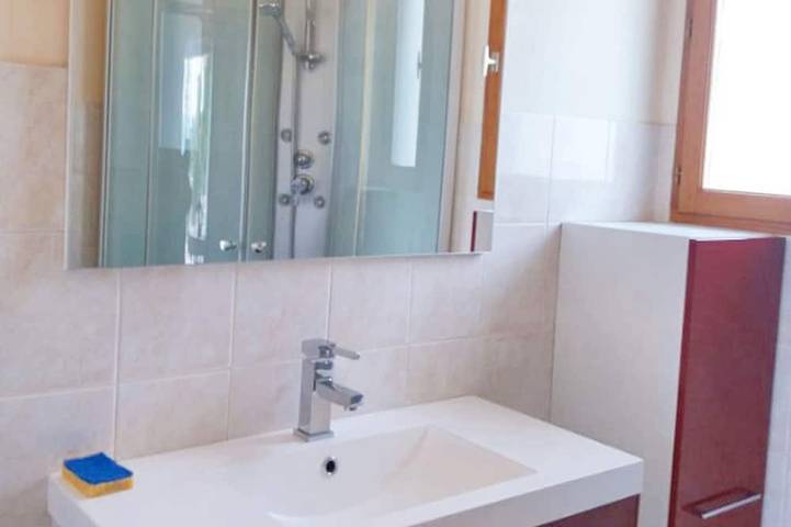 Gîte pour 4 personnes, avec jardin dans Darazac - 4