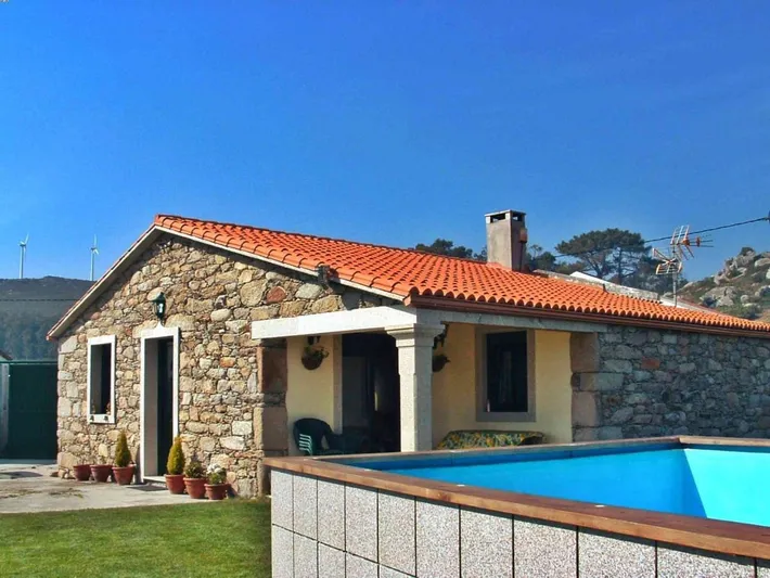 Casa de vacaciones para 6 personas, con terraza además de jardín y piscina - 1
