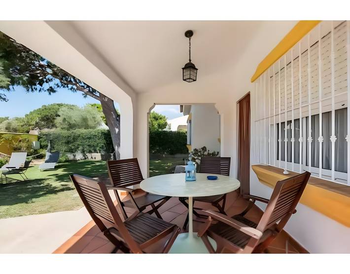 Country house for 4 people, with garden