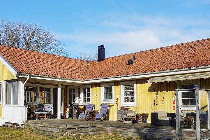 Ferienhaus für 8 Personen, mit Terrasse und Garten, mit Haustier in Tanum