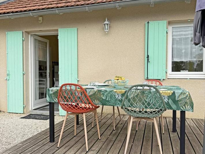 Encantadora casa rural con jardín privado en Lentigny in Lentigny, Región de Roanne