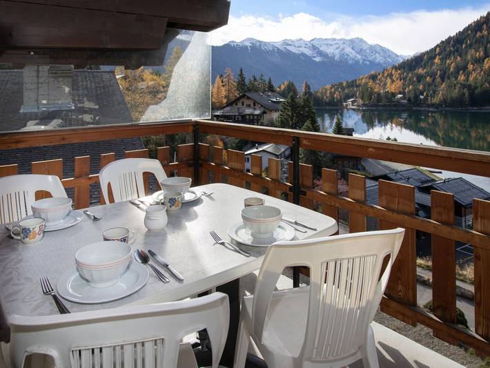 Gîte pour 4 personnes, avec vue sur le lac et balcon dans Entremont - 3