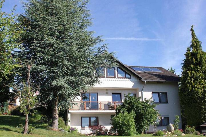 Ferienwohnung für 5 Personen, mit Whirlpool und Garten am Edersee