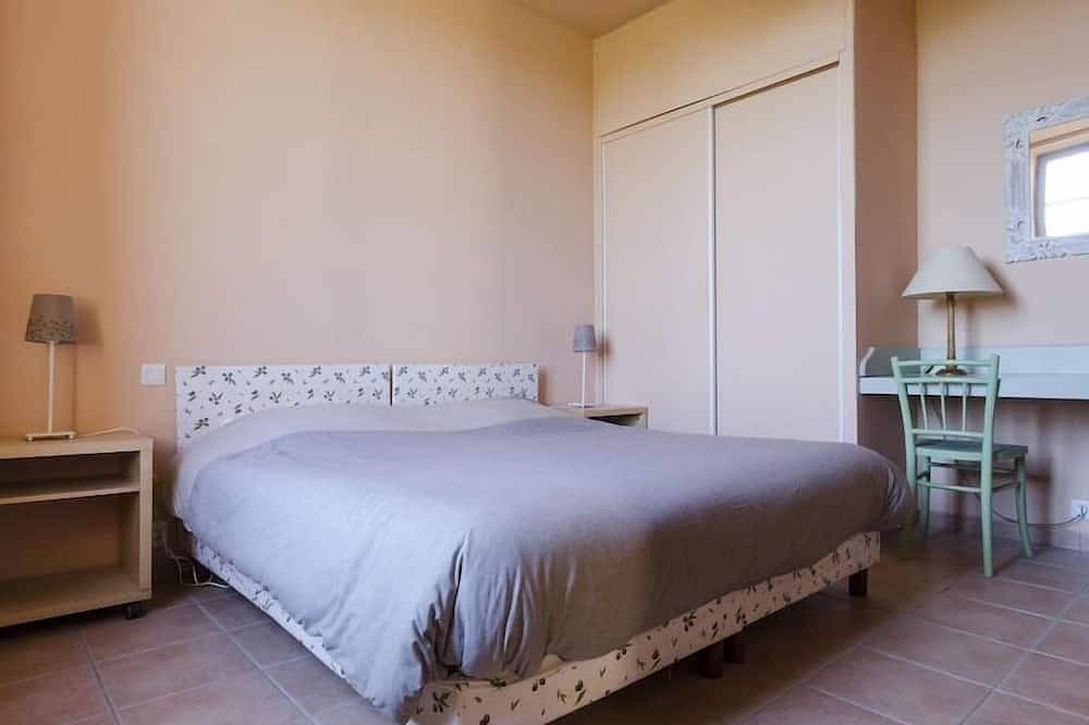 Ganze Wohnung, Apartment-Villa-Ensuite mit Bad-Terrasse-Gîte La Sellerie in Salles-d'Aude, Mittelmeerküste (Frankreich)