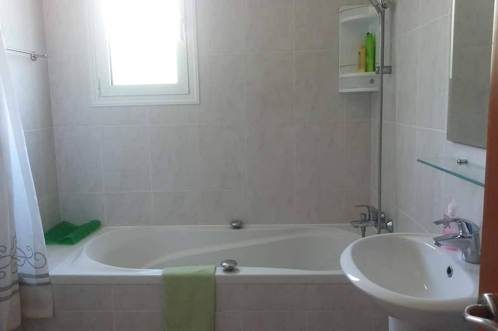 Katikies 19, Luxusvilla in Pissouri Beach, großartige, entspannende Lage in Πισσούρι, Südzypern