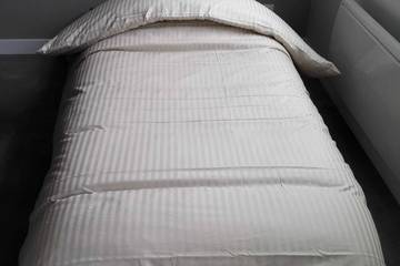 Appartement De Vacances pour 5 Personnes dans Saint-Quentin, Aisne, Photo 2