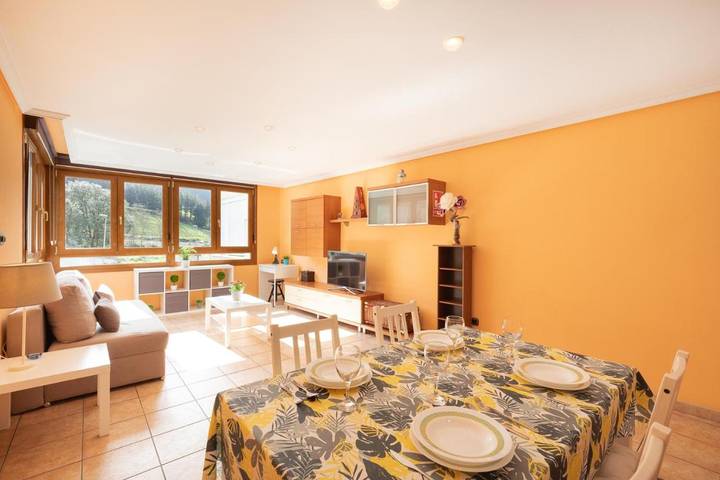 Gîte pour 4 personnes, avec terrasse et piscine à Mutriku - 2