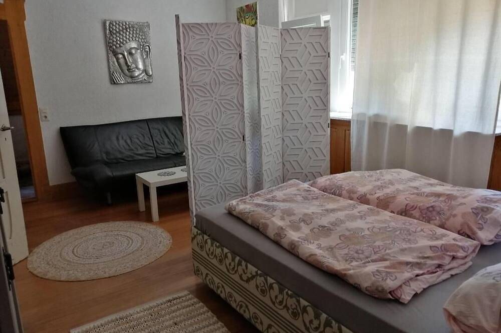 Ganze Wohnung, Ferienwohnung in der alten Villa Lierbach Allerheiligen-Wasserfälle Oppenau in Oppenau, Mittlerer Schwarzwald