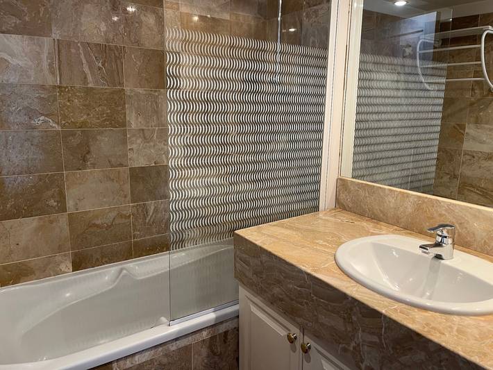 Gîte pour 6 personnes, avec terrasse dans Pereire - 4