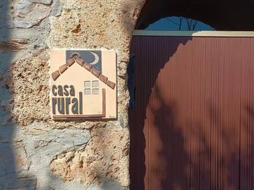Alojamiento y desayuno para 2 personas en El Bierzo