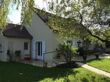 Location de vacances pour 4 personnes, avec jardin et terrasse à Cangey