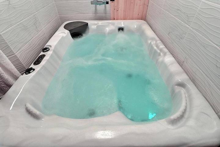 Gîte pour 2 personnes, avec piscine et jacuzzi à Castelsarrasin - 3
