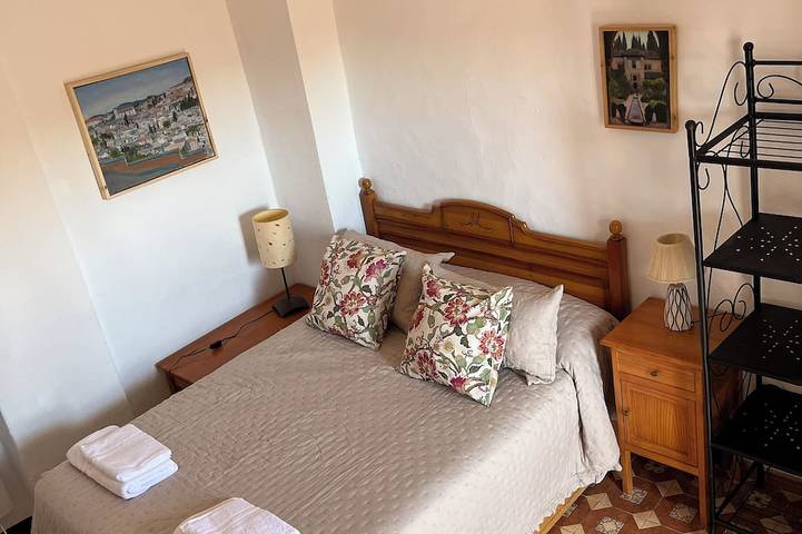 Apartamento de vacaciones para 4 personas, con terraza, Se admiten mascotas en Granada