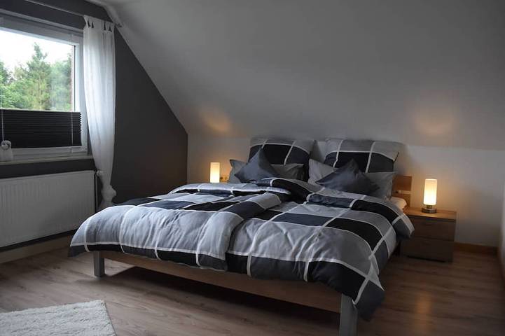 Ferienwohnung für 4 Personen, mit Terrasse und Garten in Upgant-Schott - 2