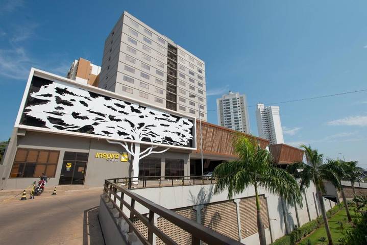 Pousadas para 2 pessoas, com piscina e jardim e ainda piscina infantil and sauna em Cuiabá