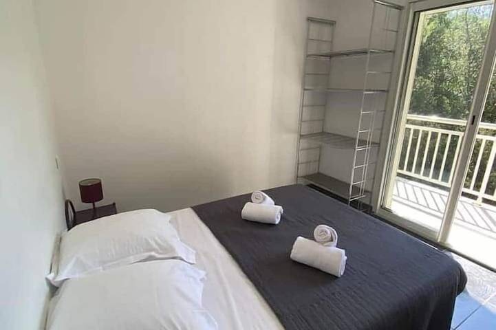 Gîte pour 6 personnes, avec balcon dans Plage du Ruppione - 2
