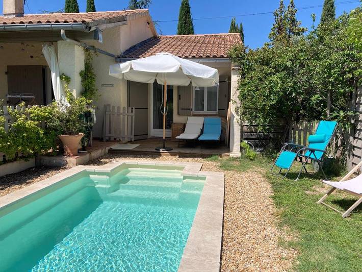 Villa per 4 persone, con Terrazza e Giardino nonché Piscina a Lauris
