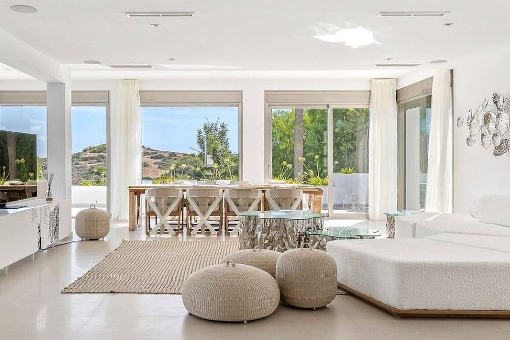 Villa Primera Lina de Mar, Vista Espectacular a un Paso de Ibiza! in Cap Martinet, Santa Eulària des Riu