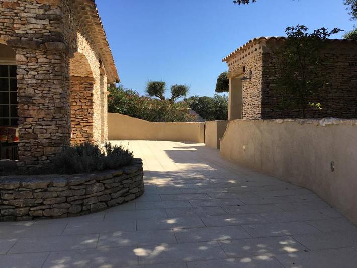 Villa pour 5 personnes, avec jacuzzi ainsi que jardin et piscine à Bonifacio - 4