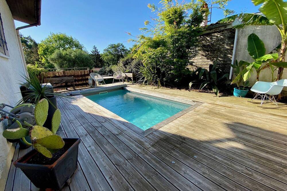 Quiet house, 10mns from ocean and golf course with private pool in Bidart, Bayonne region