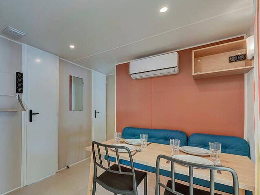 Camping Les Criques de Porteils - Mobilhome 6 personas - Mobil-home | Confort | 2 Dormitorios | 4/6 Pers. | Terraza elevada | Aire acondicionado | Tv in La Côte Vermeille, Argelès-sur-Mer
